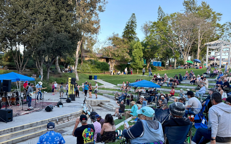 Audience at last act during Spring Harp Fest 2026.